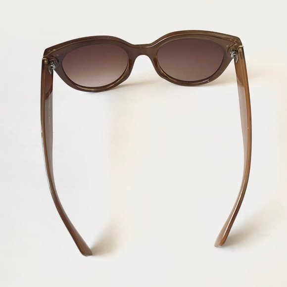 2/$30 Brown Tortoise Round Sunnies Sunglasses - Picture 4 of 4
